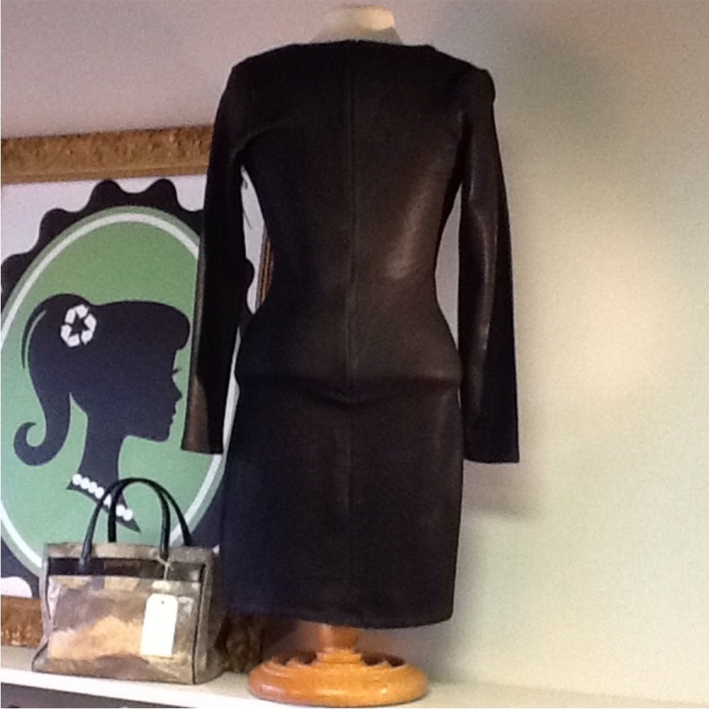 Benjamin Jay Dress - Picture 5 of 6